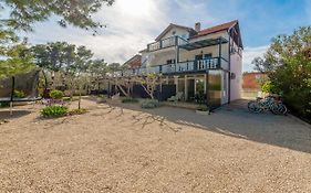 Apartments Villa Agape Vir